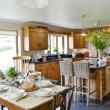 Maes Y Bryn Farmhouse Llanwrda Extérieur photo