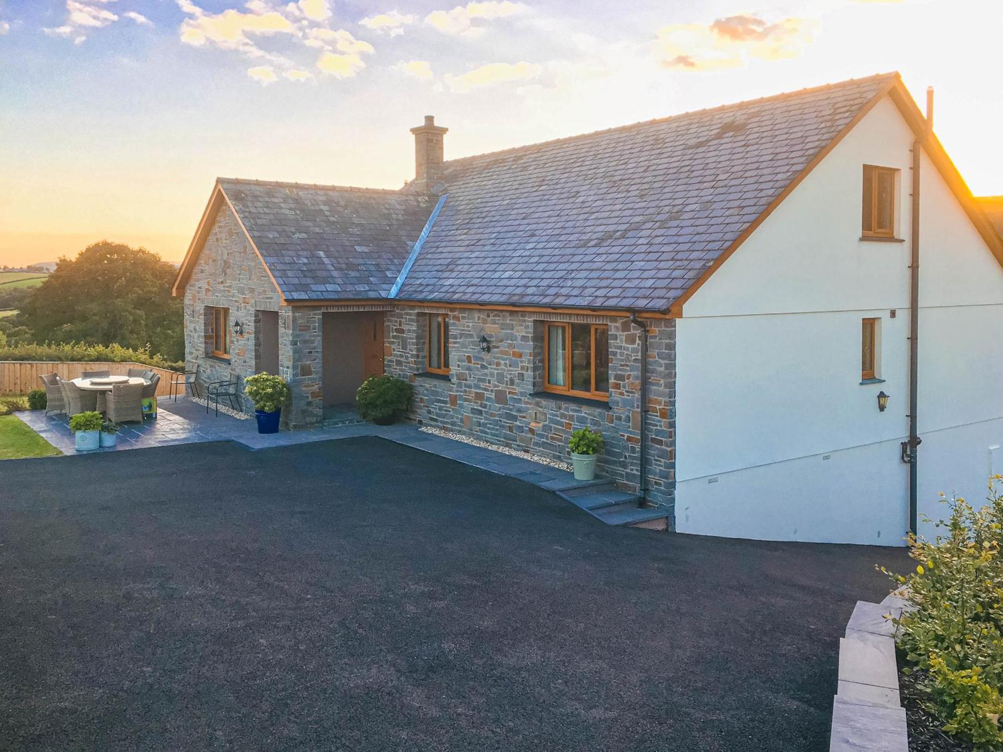 Maes Y Bryn Farmhouse Llanwrda Extérieur photo