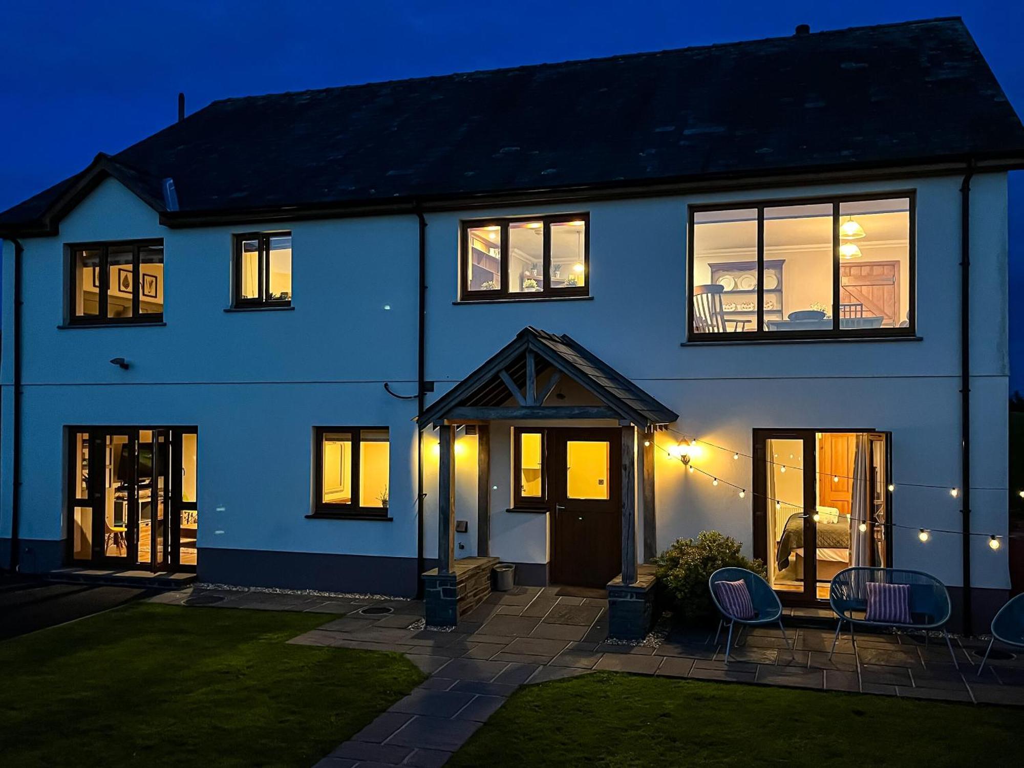 Maes Y Bryn Farmhouse Llanwrda Extérieur photo